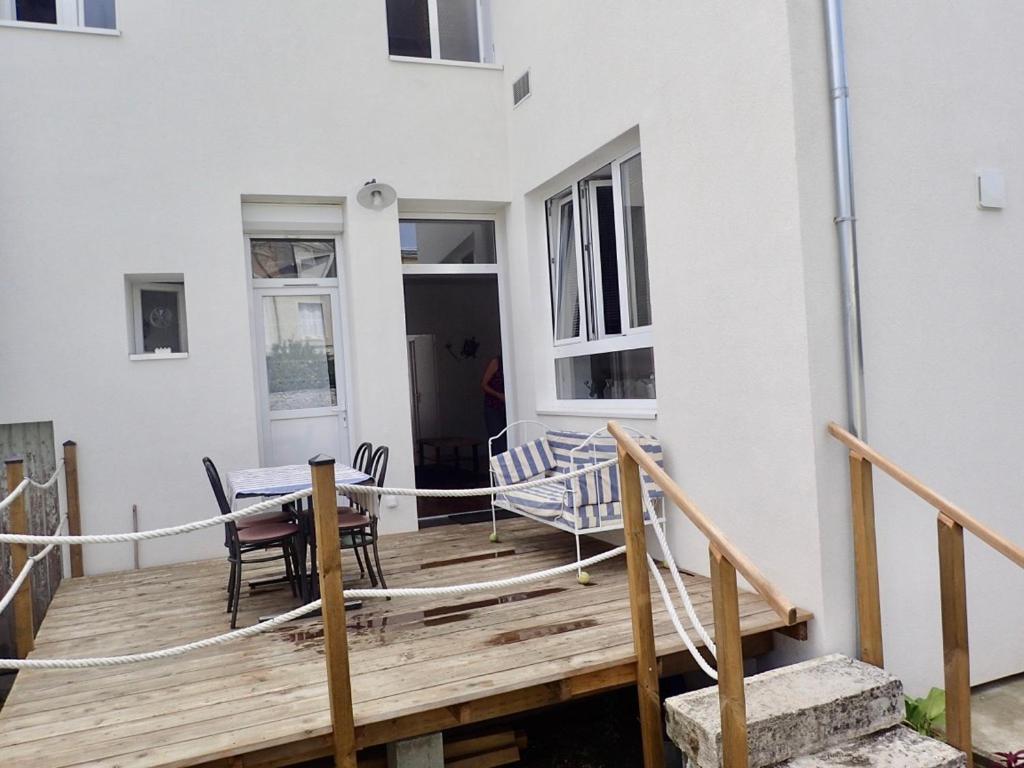 Appartement Tempere Avec Terrasse Tours Exterior photo